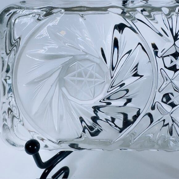 American Cut, Eleanor Butter Dish w/Handles Cut Pinwheel and Fan Blown Glass VTG - Picture 3 of 16